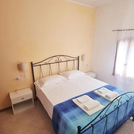 La Baia Apartments Sa Rocca Tunda ภายนอก รูปภาพ