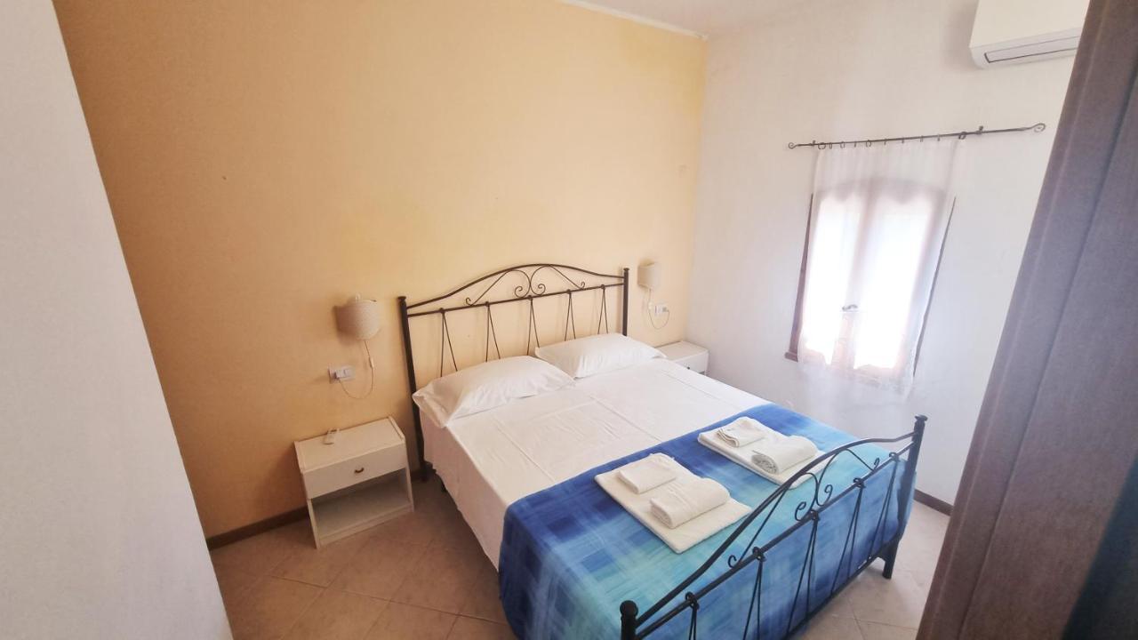 La Baia Apartments Sa Rocca Tunda ภายนอก รูปภาพ