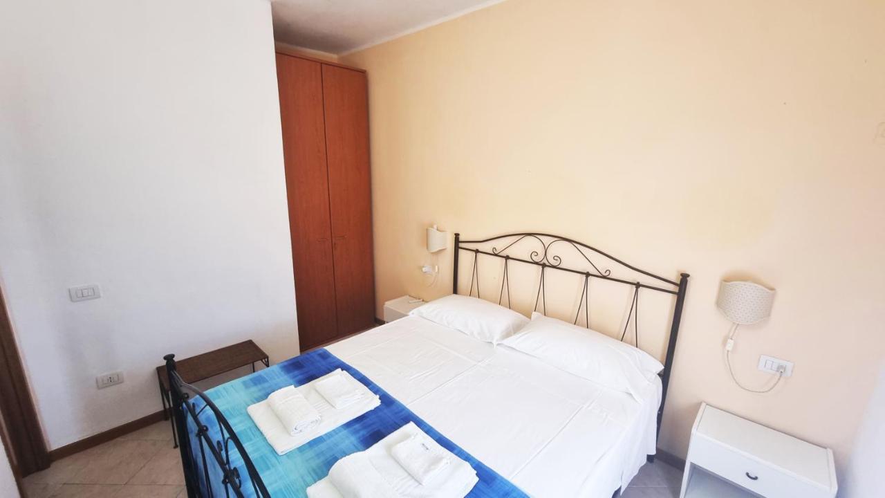 La Baia Apartments Sa Rocca Tunda ภายนอก รูปภาพ