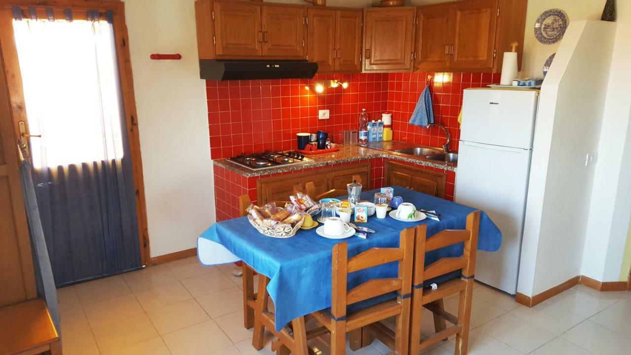 La Baia Apartments Sa Rocca Tunda ภายนอก รูปภาพ